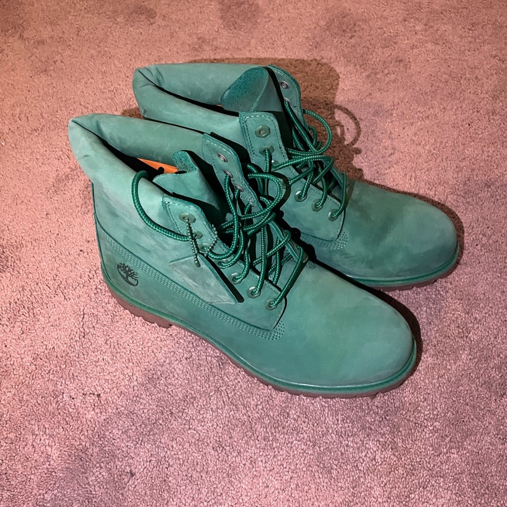 Timberland Green Nubuck Lace-Up Men's Boots - Picture 8 of 12
